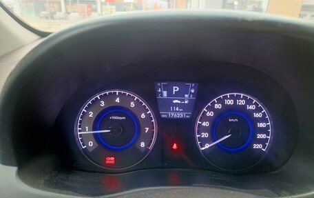 Hyundai Solaris II рестайлинг, 2011 год, 650 000 рублей, 9 фотография