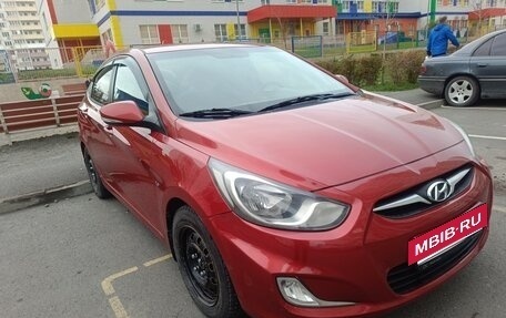 Hyundai Solaris II рестайлинг, 2011 год, 650 000 рублей, 5 фотография