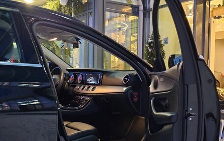 Mercedes-Benz E-Класс, 2017 год, 2 750 000 рублей, 14 фотография