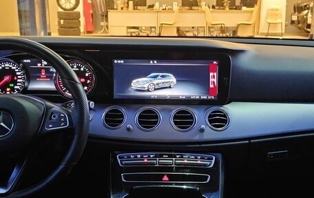 Mercedes-Benz E-Класс, 2017 год, 2 750 000 рублей, 17 фотография