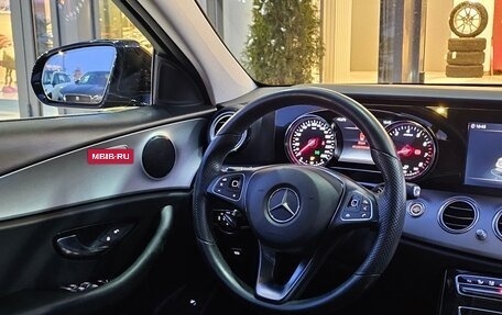 Mercedes-Benz E-Класс, 2017 год, 2 750 000 рублей, 16 фотография