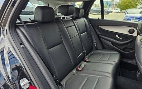 Mercedes-Benz E-Класс, 2017 год, 2 750 000 рублей, 28 фотография