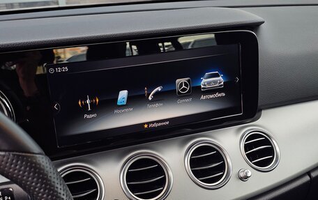 Mercedes-Benz E-Класс, 2017 год, 2 750 000 рублей, 39 фотография