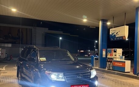 Toyota Land Cruiser 200, 2008 год, 2 650 000 рублей, 9 фотография