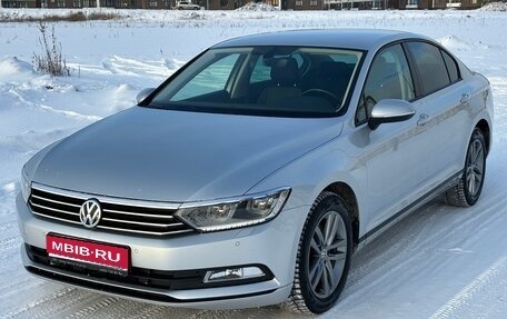 Volkswagen Passat B8 рестайлинг, 2016 год, 1 890 000 рублей, 1 фотография