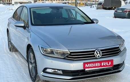 Volkswagen Passat B8 рестайлинг, 2016 год, 1 890 000 рублей, 11 фотография