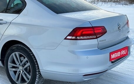 Volkswagen Passat B8 рестайлинг, 2016 год, 1 890 000 рублей, 20 фотография