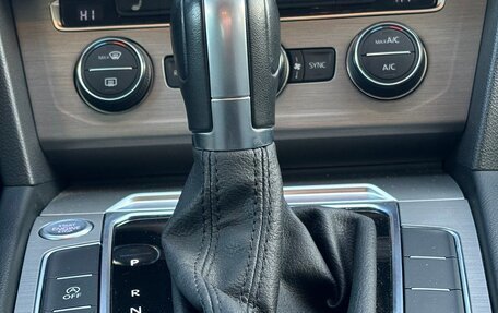 Volkswagen Passat B8 рестайлинг, 2016 год, 1 890 000 рублей, 35 фотография