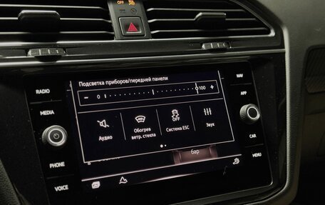 Volkswagen Tiguan II, 2021 год, 5 500 000 рублей, 21 фотография