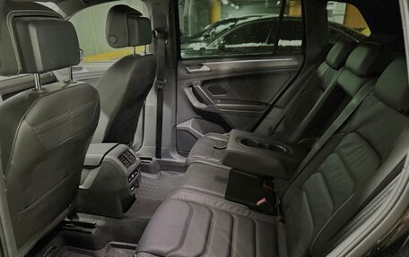 Volkswagen Tiguan II, 2021 год, 5 500 000 рублей, 27 фотография