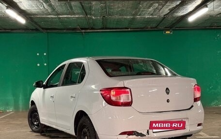 Renault Logan II, 2015 год, 410 000 рублей, 3 фотография