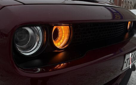 Dodge Challenger III рестайлинг 2, 2017 год, 3 870 000 рублей, 16 фотография