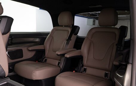 Mercedes-Benz V-Класс, 2022 год, 9 375 050 рублей, 12 фотография