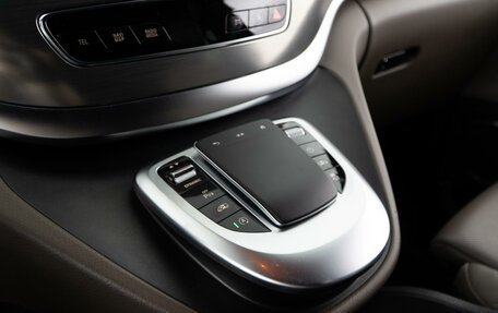 Mercedes-Benz V-Класс, 2022 год, 9 375 050 рублей, 22 фотография