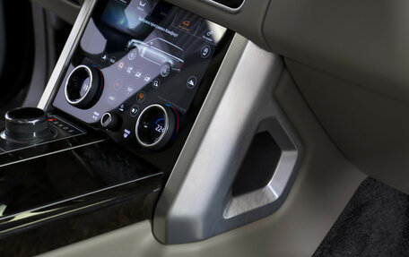 Land Rover Range Rover IV рестайлинг, 2019 год, 6 150 000 рублей, 15 фотография