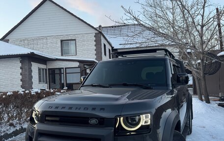 Land Rover Defender II, 2021 год, 8 900 000 рублей, 3 фотография