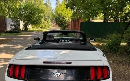 Ford Mustang VI рестайлинг, 2018 год, 2 680 000 рублей, 2 фотография