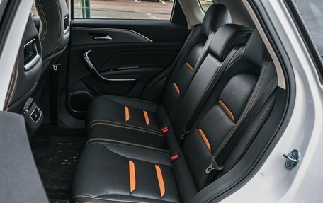 FAW Bestune T77, 2024 год, 2 034 000 рублей, 9 фотография