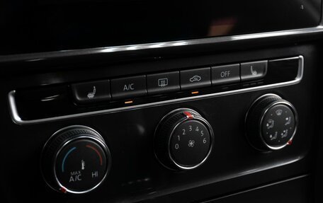 Volkswagen Golf VII, 2018 год, 1 449 000 рублей, 14 фотография