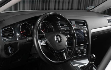 Volkswagen Golf VII, 2018 год, 1 449 000 рублей, 16 фотография