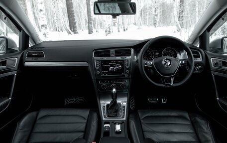 Volkswagen Golf VII, 2015 год, 1 600 000 рублей, 28 фотография