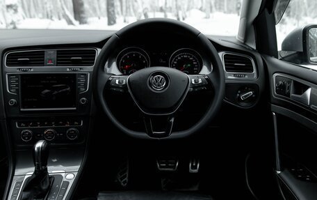 Volkswagen Golf VII, 2015 год, 1 600 000 рублей, 30 фотография