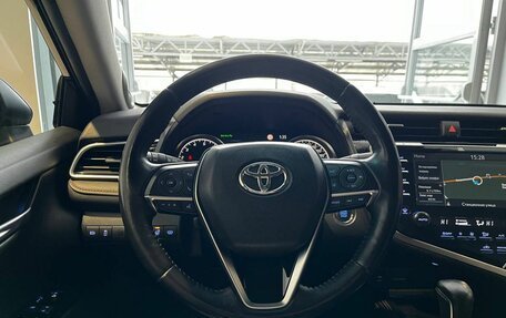 Toyota Camry, 2021 год, 3 070 000 рублей, 11 фотография