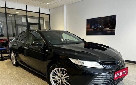 Toyota Camry, 2021 год, 3 070 000 рублей, 4 фотография