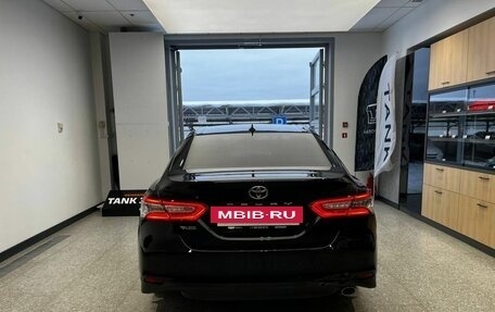 Toyota Camry, 2021 год, 3 070 000 рублей, 6 фотография