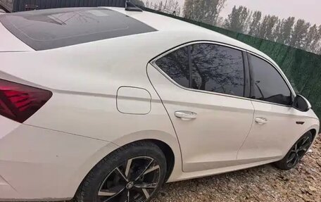 Skoda Octavia IV, 2022 год, 1 830 000 рублей, 3 фотография