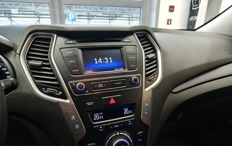 Hyundai Santa Fe III рестайлинг, 2017 год, 3 000 000 рублей, 13 фотография