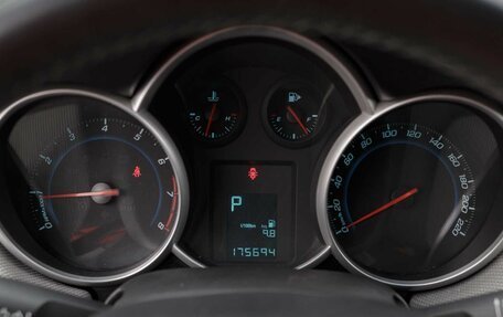 Chevrolet Cruze II, 2012 год, 800 000 рублей, 12 фотография