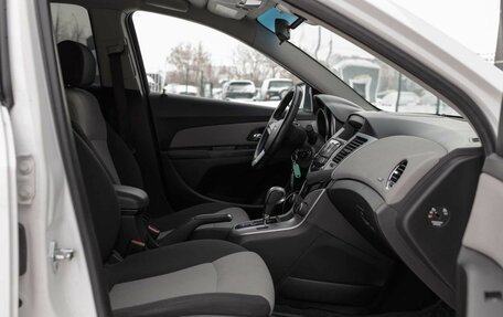 Chevrolet Cruze II, 2012 год, 800 000 рублей, 17 фотография