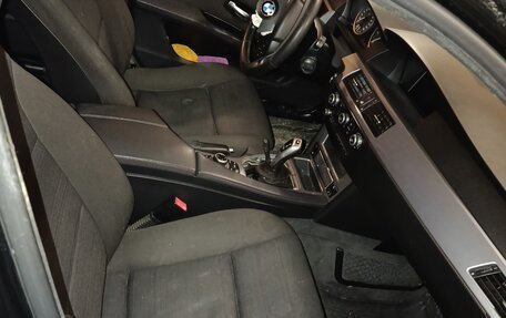 BMW 5 серия, 2009 год, 950 000 рублей, 13 фотография