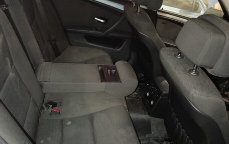 BMW 5 серия, 2009 год, 950 000 рублей, 14 фотография