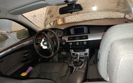 BMW 5 серия, 2009 год, 950 000 рублей, 12 фотография