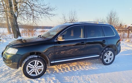 Volkswagen Touareg III, 2003 год, 800 000 рублей, 2 фотография