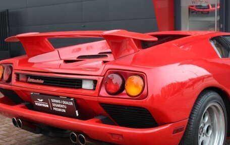 Lamborghini Diablo, 1993 год, 35 000 000 рублей, 6 фотография