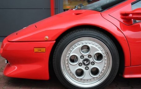 Lamborghini Diablo, 1993 год, 35 000 000 рублей, 7 фотография