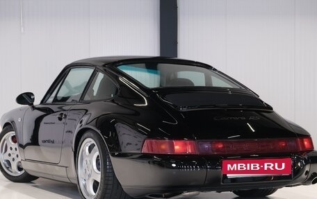 Porsche 911, 1992 год, 28 734 000 рублей, 2 фотография