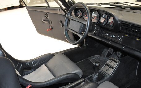 Porsche 911, 1992 год, 28 734 000 рублей, 10 фотография