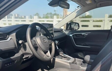 Toyota RAV4, 2023 год, 3 223 000 рублей, 7 фотография