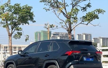 Toyota RAV4, 2023 год, 3 223 000 рублей, 5 фотография