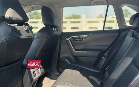 Toyota RAV4, 2023 год, 3 223 000 рублей, 8 фотография