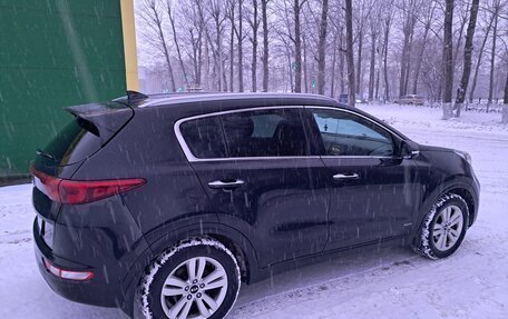 KIA Sportage IV рестайлинг, 2017 год, 1 800 000 рублей, 3 фотография