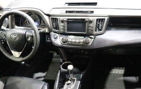 Toyota RAV4, 2013 год, 1 690 000 рублей, 13 фотография