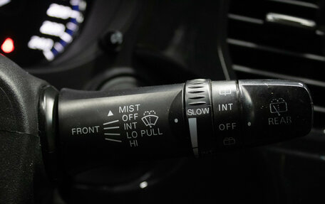 Mitsubishi Outlander III рестайлинг 3, 2015 год, 1 599 000 рублей, 18 фотография