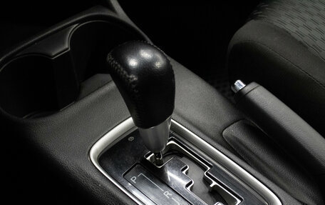 Mitsubishi Outlander III рестайлинг 3, 2015 год, 1 599 000 рублей, 24 фотография