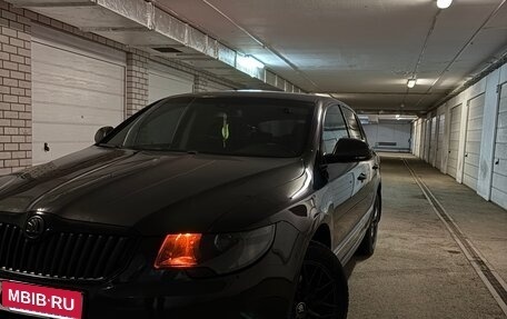 Skoda Superb III рестайлинг, 2010 год, 1 200 000 рублей, 2 фотография