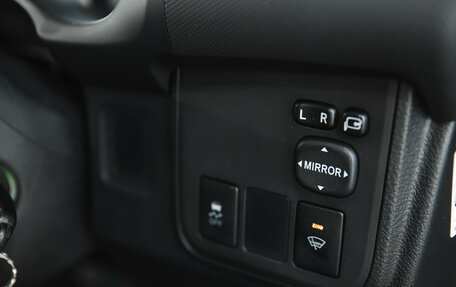 Toyota Wish II, 2016 год, 1 700 000 рублей, 11 фотография